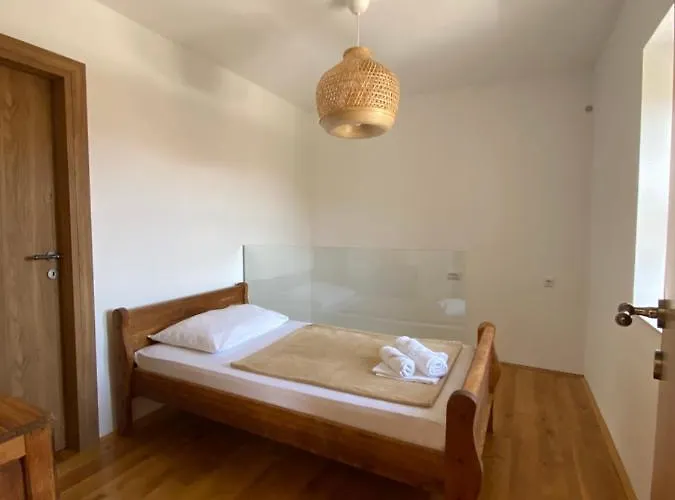 Charles Villa Trogir